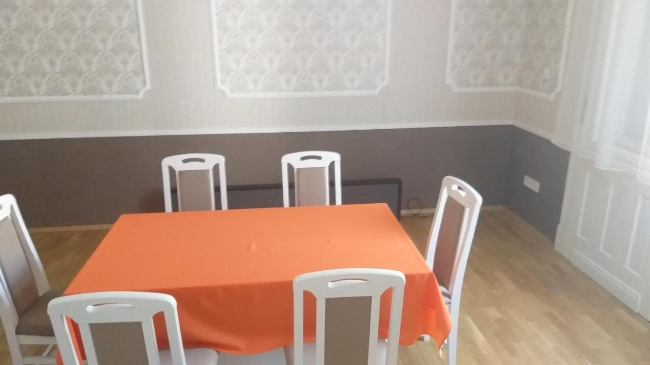Karpatia Vendeghaz 1201 Budapest Bagian luar foto