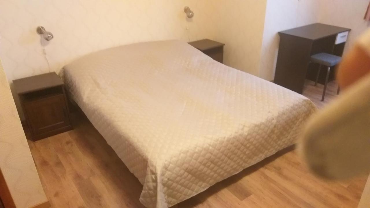 Karpatia Vendeghaz 1201 Budapest Bagian luar foto