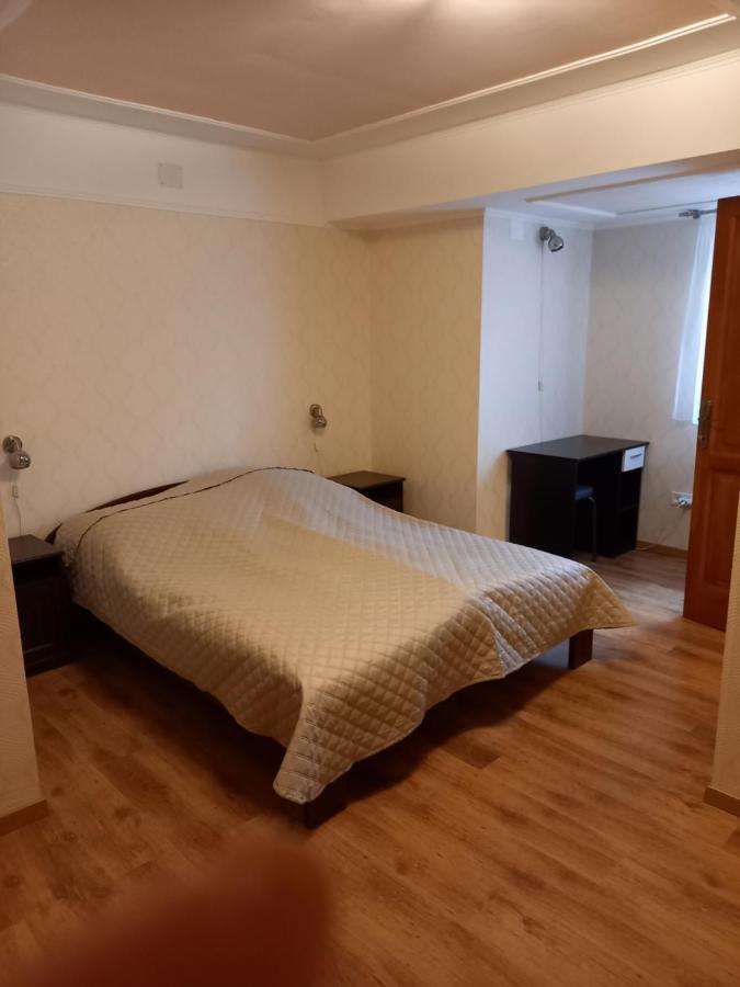 Karpatia Vendeghaz 1201 Budapest Bagian luar foto